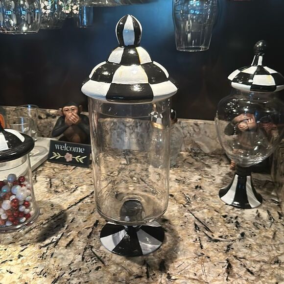 - Hand Painted large Jar - Picture 1 of 6
